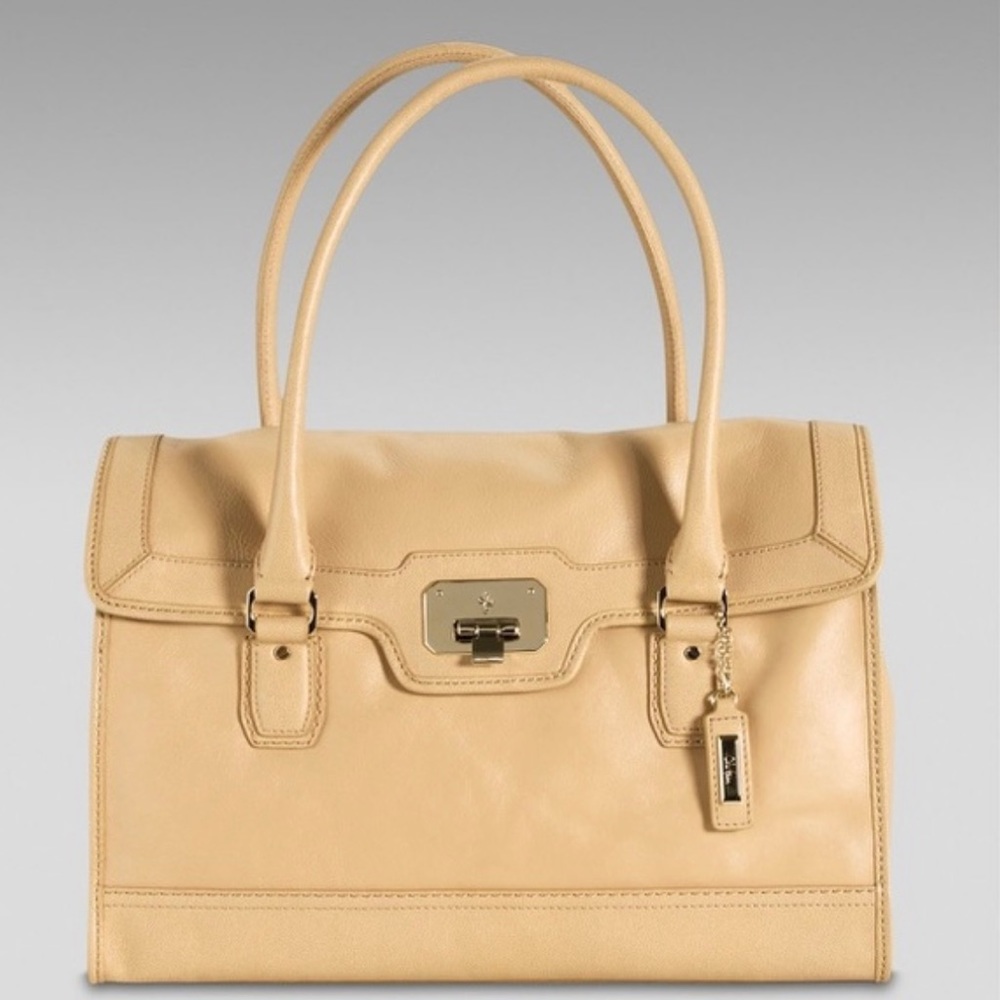 ISO NWT or Like New Cole Haan Claire Vintage Valise full size tote, any color